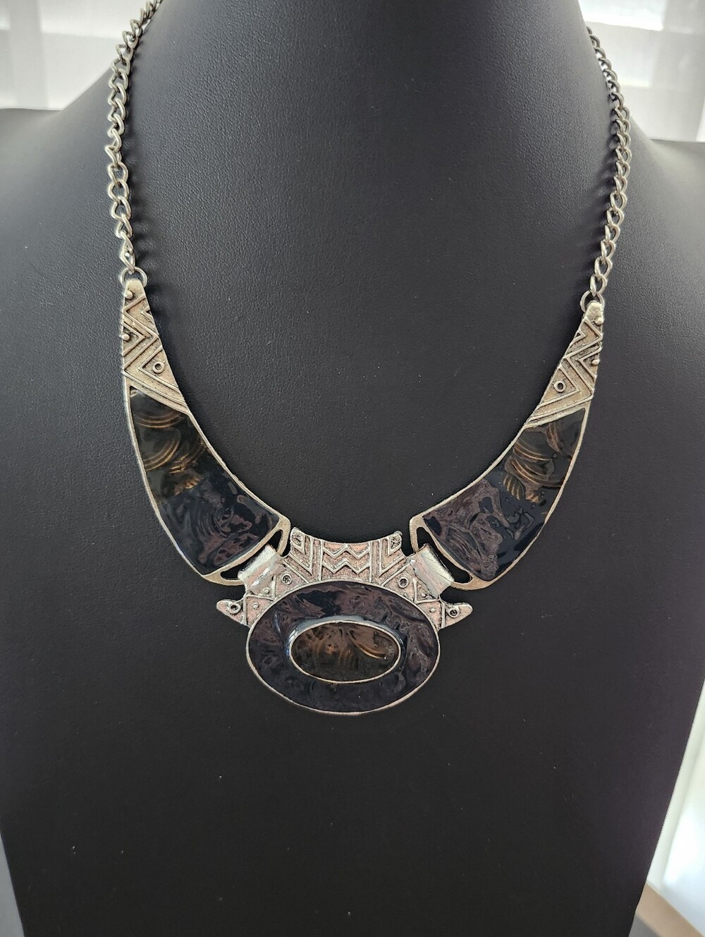 Chunky Art Nouveau-inspired Choker-length Necklace Enamel